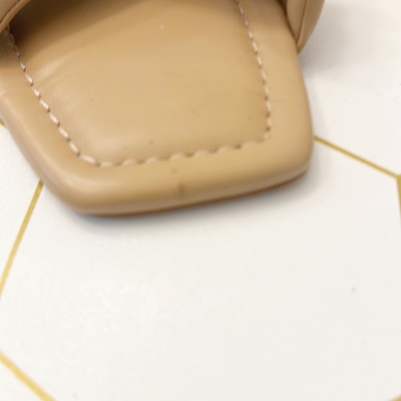 NEW American Designer Badgley Mischka junction slides Parchment Nude women SZ 10 - Picture 8 of 9